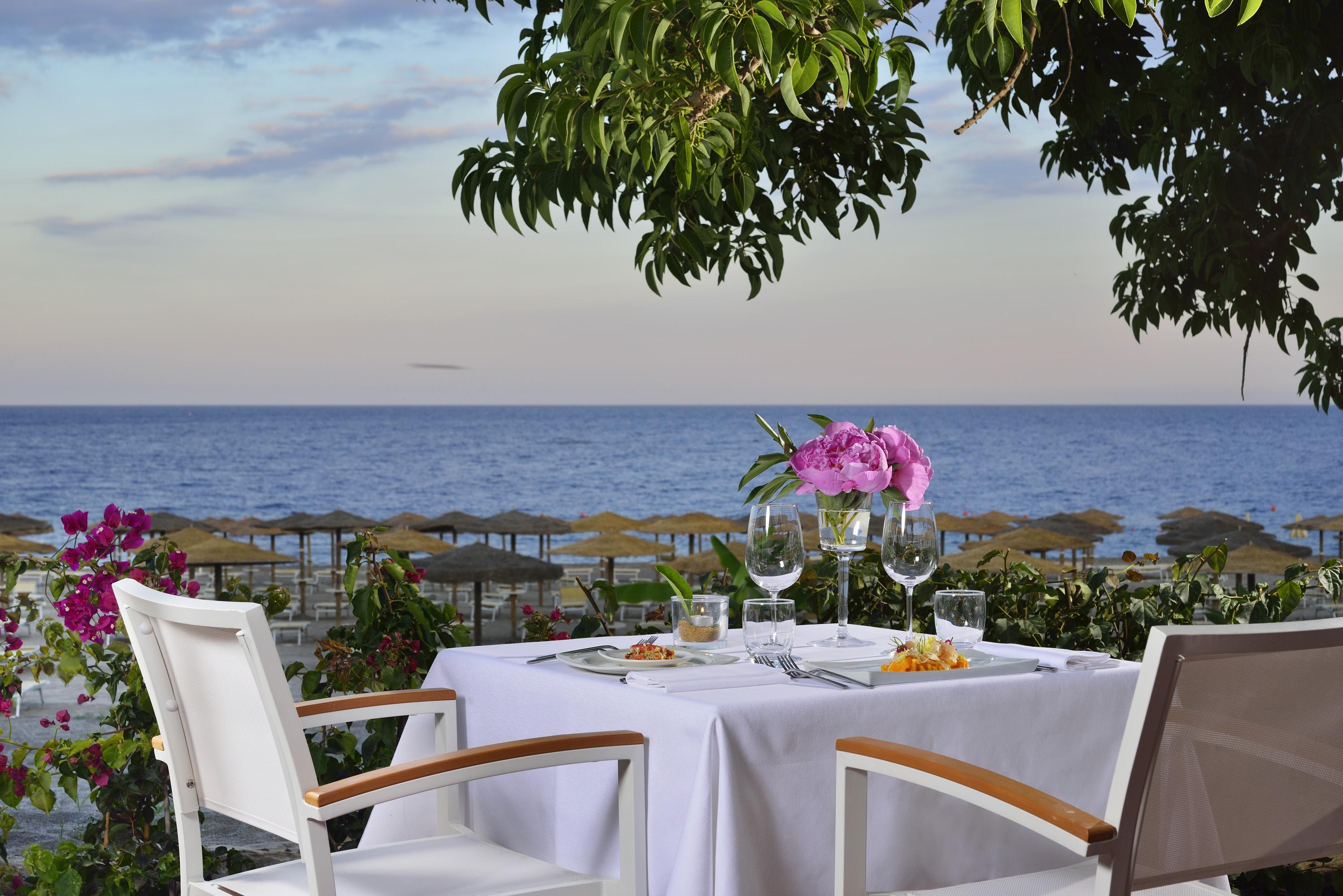 Unahotels Naxos Beach Sicilia Giardini Naxos Exteriör bild
